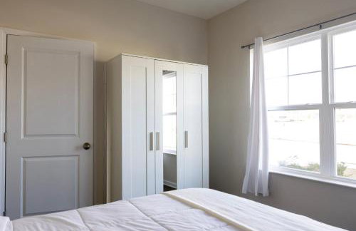 Holistic Campus Rental, LLC - Private Bedrooms in Shared Home with Shared Kitchen - Foto 24