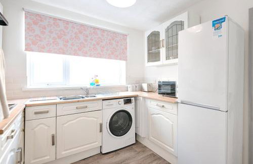 4 Bed - Parking - Near M4 - Ideal for Groups - Foto 31