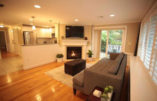 Peaceful 2BR near US Route 1 and Boston - Photo 4