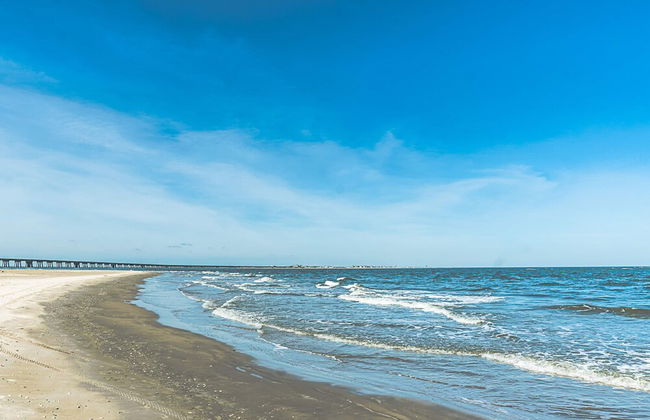 Gulf Adventures and Beachfront Relaxation Awaits - Foto 42