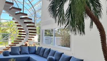 Casa de Luxo com Enxoval Completo, 4 Quartos, Área Gourmet, Piscina, Academia, Quadra Particular, Lago e Vista Privilegiada - Photo 2