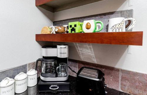 Beautiful 6BR 2 Kitchens Duplex By StayStLouis - Foto 29