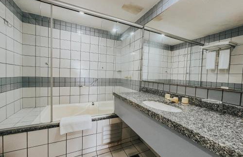 Conforto e Vista Maravilhosa no Hotel Iate Plaza - Foto 15