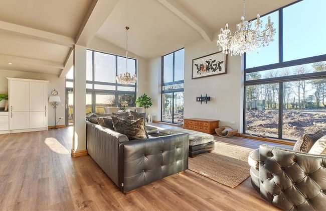 Host Stay The Gathering - Photo 1