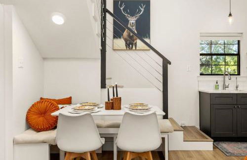 Feed Deer and Chickens Cozy Cottage 8 min to Boerne - Photo 28