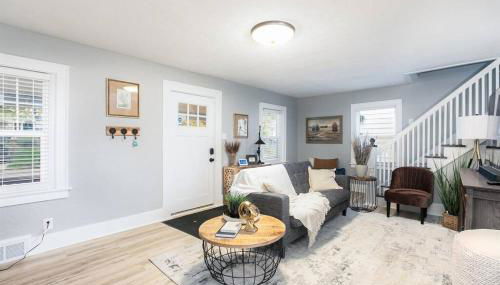 South Bend Serenity: Freshly Renovated 3BR 2mi ND - Foto 3