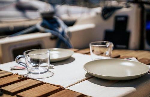 The Classic Sailboat Retreat - Photo 16