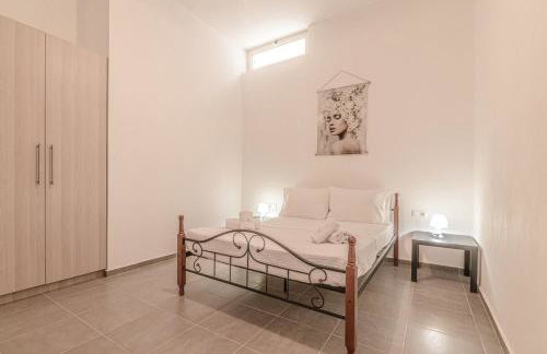 Elysian Stone Villa with Pool & Mountain View - Photo 41