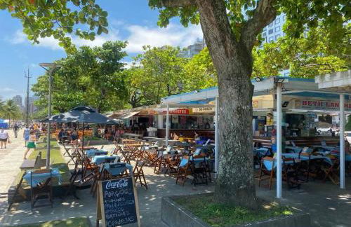 Recém Reformado com dois dormitório com ar condicionado - Foto 42