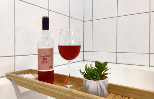 Lokal, luftig - Loft mit Heimkino & Parkplatz in Uni- und Kliniknähe - Foto 15