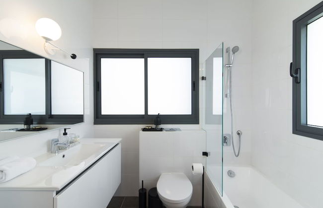 Mr. Promenade - By TLV2GO - Foto 70