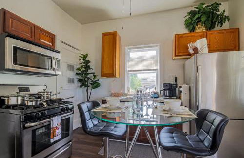 Comfy One Bed Apartment in Forest Park - Foto 17