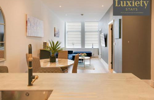 Stylish & Elegant 1BR City Centre near High Street - Foto 23