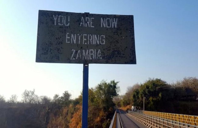 Cruce de frontera de Zimbabue a Zambia con recogida en el aeropuerto - Foto 1