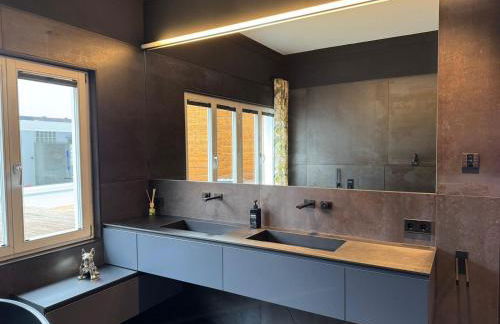 NAMASTÉ Homes - Luxus-Apartment mit Whirlpool & Garage - Foto 14