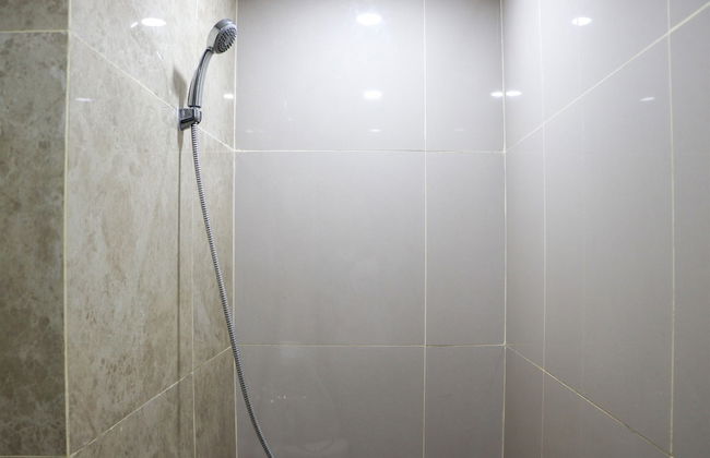 Comfort 2Br Apartment At 30Th Floor Transpark Cibubur - Foto 17