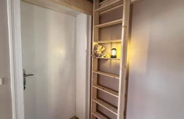 Altstadt Apartment Zittau - stilvolle familienfreundliche Ferienwohnung 78qm am Zittauer Museum und Zittauer Gebirge im Herzen der Oberlausitz mit eigenem Parkplatz ideal zum Wandern im Dreiländereck - Foto 25