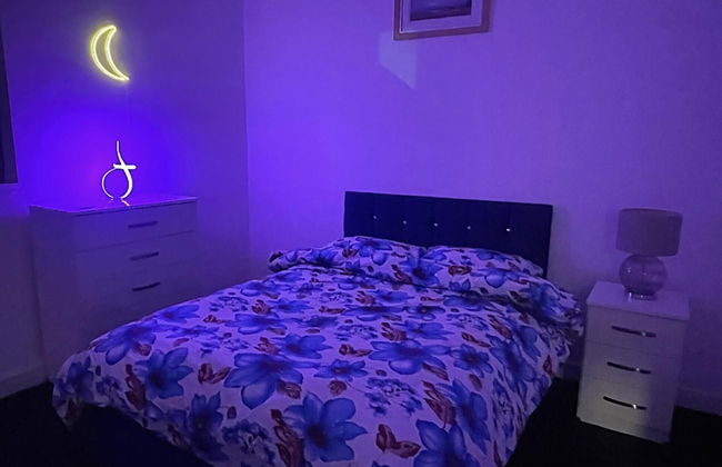 Modern 2 Bed Apartment in Salford - Foto 2