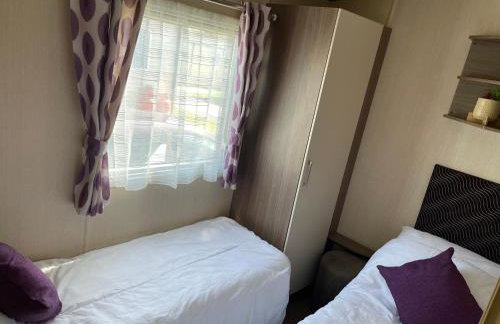 Great Yarmouth PK Sunset View - NOW with Linen - Photo 9