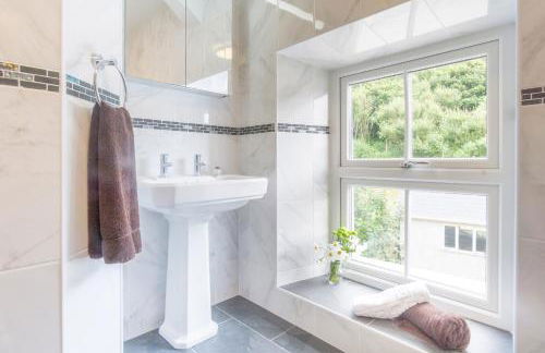 Maelfa Crannog Isaf Llangrannog - Photo 10