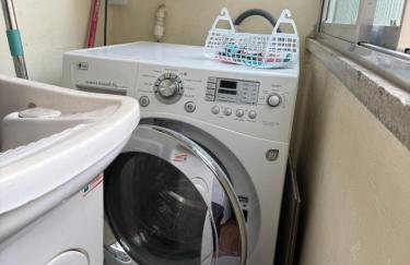 Ape ao lado do Consulado Americano - Foto 13