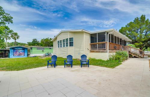 Waterfront Weeki Wachee Home with Fire Pit! - Foto 35