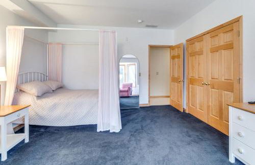 Luxe Long Lake Estate! Courts, Pool and Game Room - Foto 30