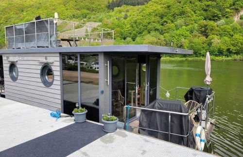 Hausboot auf der Mosel - Foto 1