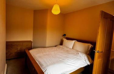 Cosy Central Buxton Terraced House - Photo 23