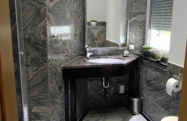 Travelers Home - Foto 29