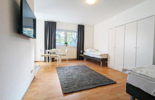 2-Zimmer-Monteurwohnung mit Balkon - Ludwigsfelde bei Berlin - Küche & Bad - Free WiFi - Foto 3