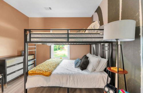 Brand New Cozy FirePit Home Near Fort Moore - Foto 5