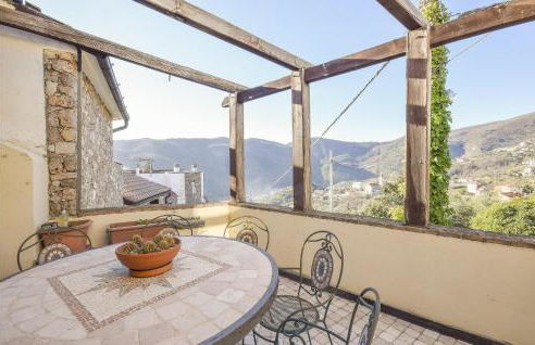 2 Bedroom Awesome Home In Vado Ligure - Foto 7