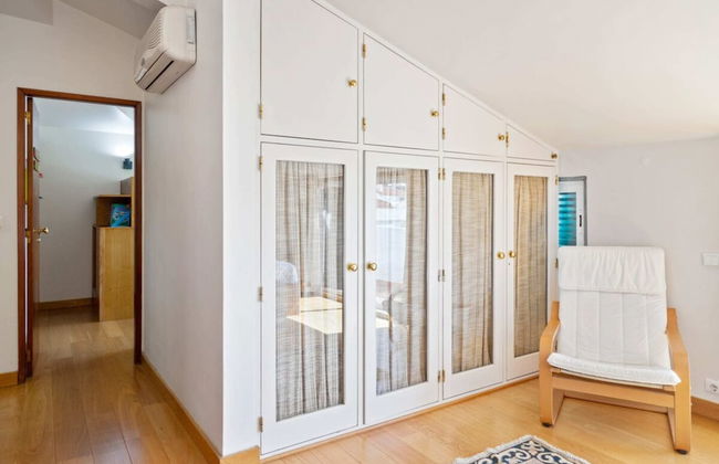 Lovely 2 Bedroom Duplex Apt w Terrace in Cascais - Photo 19