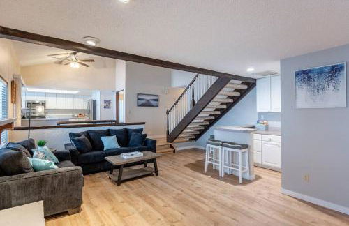 Edgewater Paradise HotTub Private Dock & Game Room - Foto 53