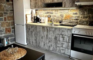 DOXA PETRA Small villa with pool - Photo 7