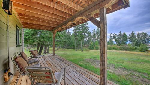 Private Deck and Mtn Views Family Getaway in Eureka - Foto 2