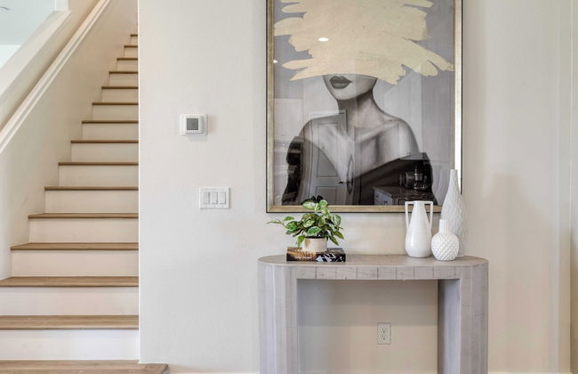 Desert Eden by Avantstay 6BR w/ Ensuite Backyard Oasis w/ Pool & Hot Tub! - Foto 28