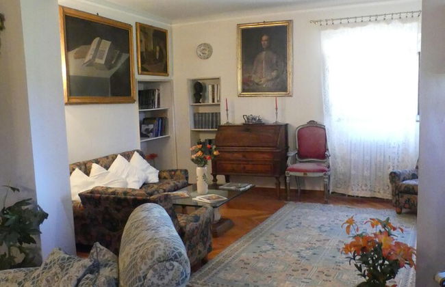 Elegante Appartamento in Villa con Piscina - Foto 14