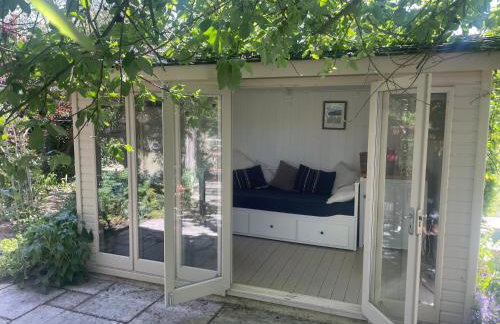 The Old Piggery - tranquil garden guest cottage - Foto 3