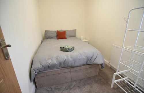 3 Bedrooms, Spacious, off road parking, Minimum 2 Nights - Foto 5