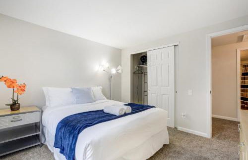 Modern 6BR Home in Briargate - Foto 27