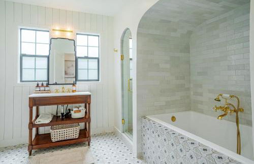 New Home Universal sleeps 18 hot tub - Foto 38