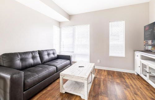 Luxury Downtown Townhome Private Garage Unit 4 - Photo 38