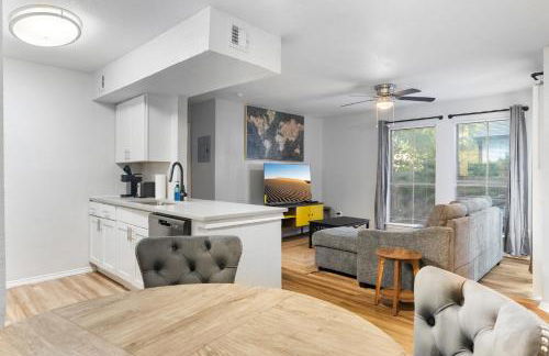 Furnished Apartments in University Hills - Foto 6