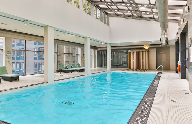 elegant condo with panoramic views - Foto 18