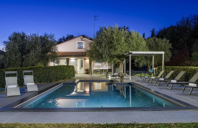 Villa Delle Ginestre 9 2 Emma Villas - Foto 35