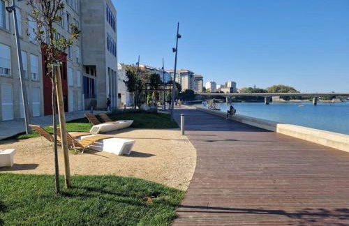 Bouzas. Garaje con cargador V.E. - Foto 4