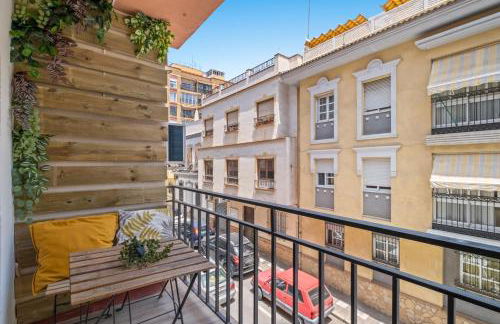 3 dormitorios, 2 baños y balcón - Foto 16