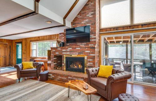 Haverhill Mtn Retreat Hike, Ski, Relax in Hot Tub - Foto 6